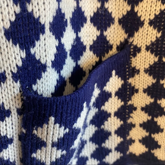 HASTING AND SMITH CHECKERED SWEATER Size Medium in Navy and White - Picture 12 of 12
